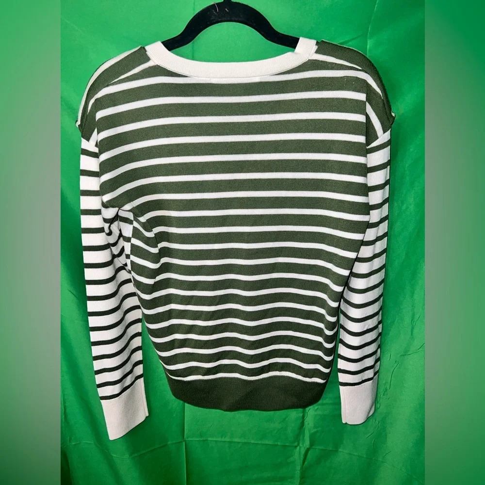 Veronica Beard 100% Wool Sweater size Small - Flaw - Picture 6 of 10